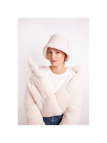 Zimní klobouk - ecru