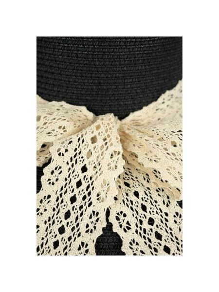 Slušivý klobouk se širokým lemem