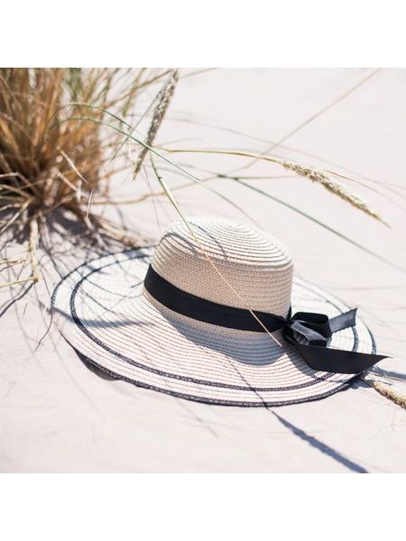 Elegantní dámský klobouk s širokou krempou - světle růžový