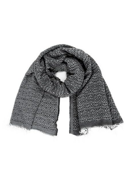 Šál s deltoidy - černý
