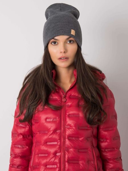 Tmavě šedá čepice