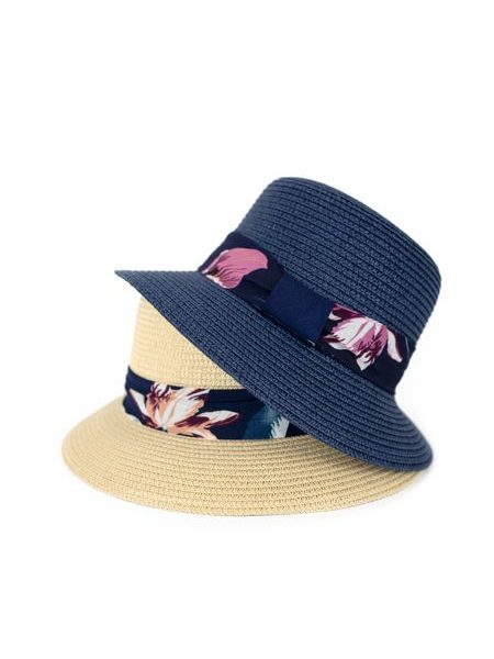 Klobouk se zdobeným lemem