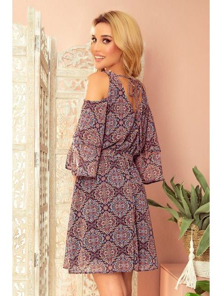 Šaty s výstřihem - marocký vzor