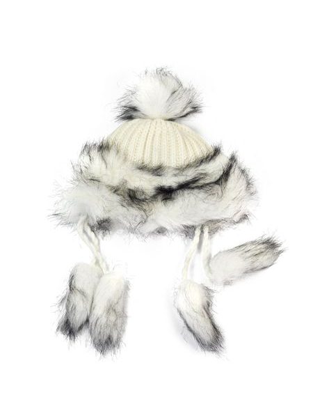 Zimní chlupatá čepice