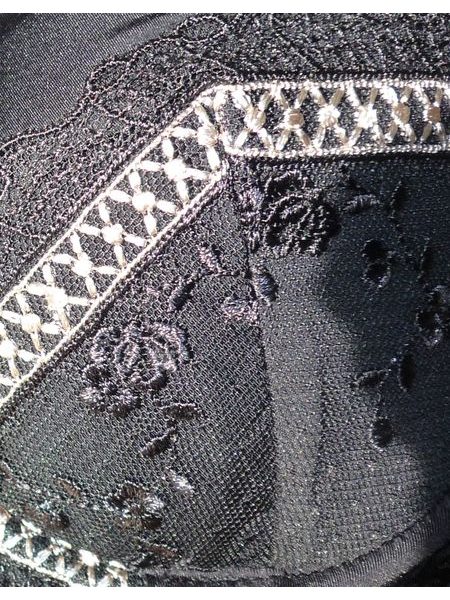 Podprsenka plunge CHANGE Sally černá