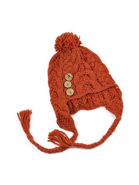 Čepice s copánky oranžová