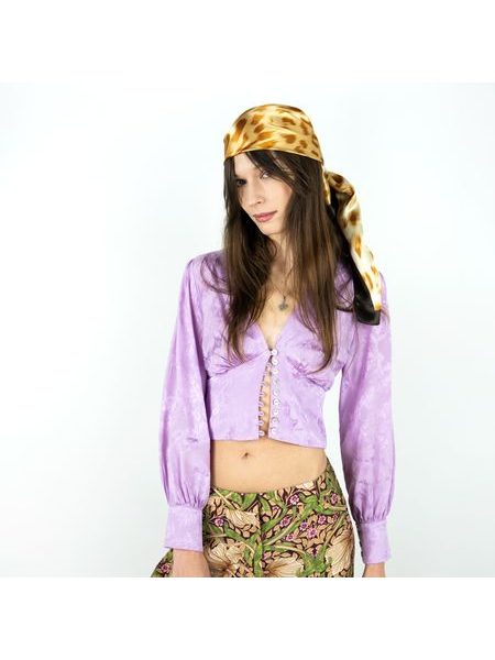 Výjimečný šedý šátek se zvířecími motivy