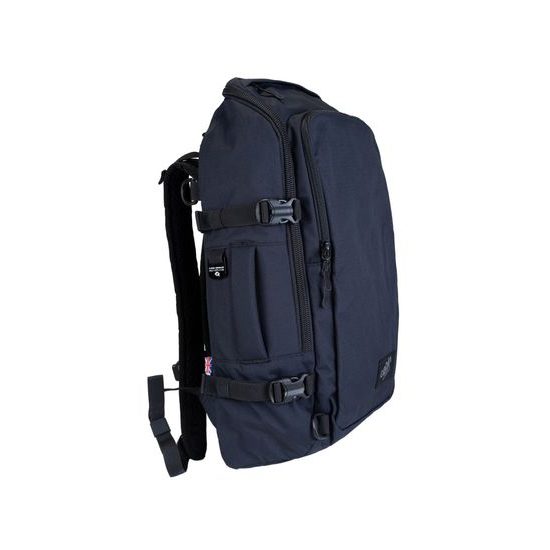 CabinZero Adventure Pro 32L Absolute Black