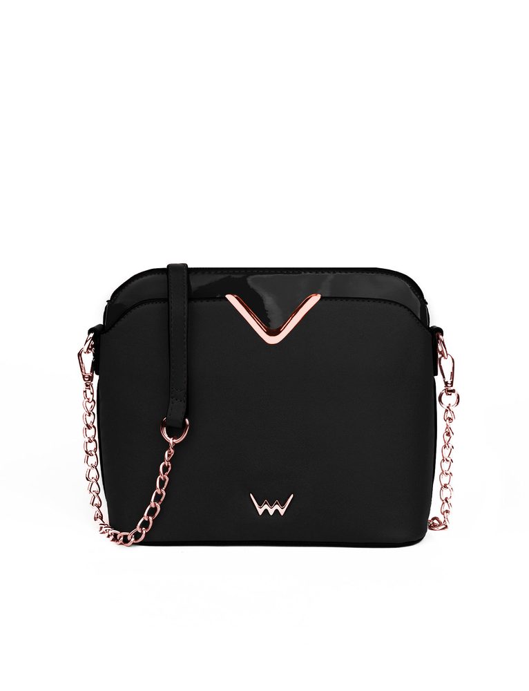 VUCH Fossy Smooth Black.

Elegantní provedení s vnější kapsou bez zapínání
Vnitřní kapsička na drobnosti na zip
2 vnitřní přihrádky bez zapínání 
Crossbody popruh se stříbrným řetízkem
 CROSSBODY
„Když je na nás někdo pyšný, zahřeje nás to u srdce.