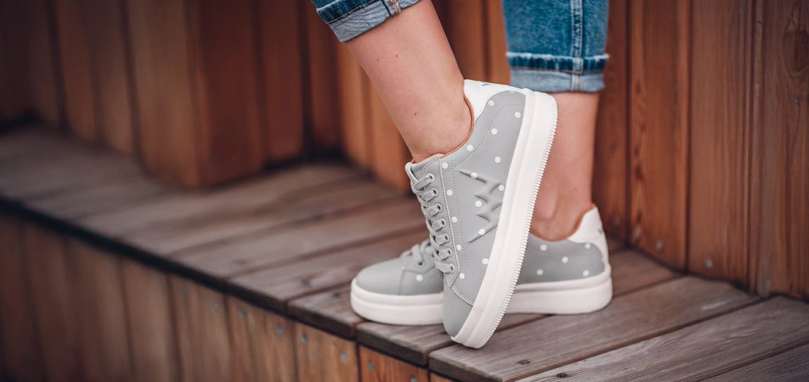 Lucky Dots Grey