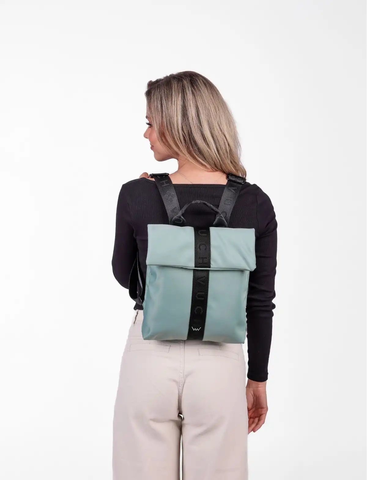 Design batohu VUCH Zoel Mint