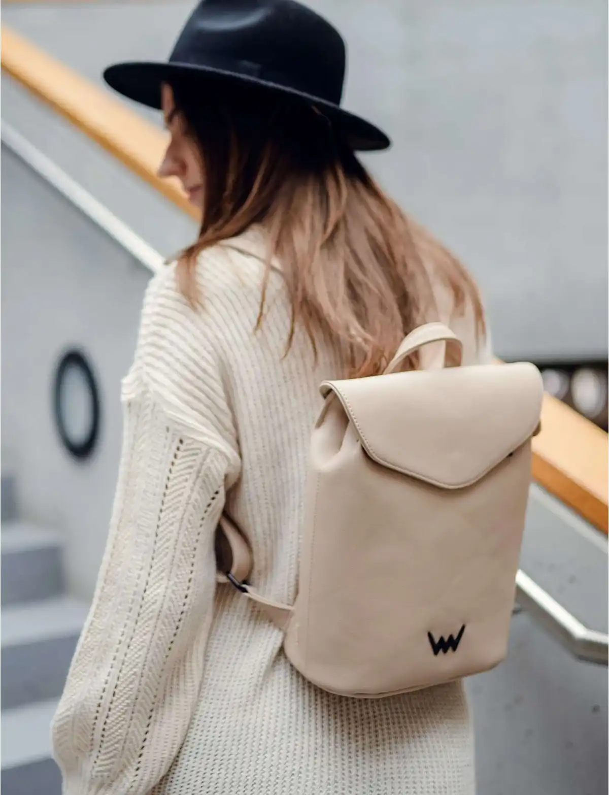 Design batohu VUCH Linton Creme