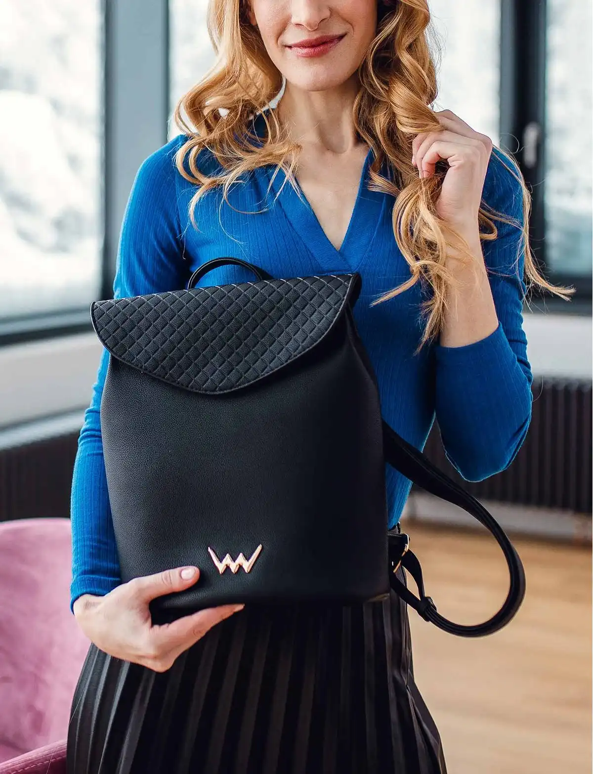 Design batohu VUCH Linton Diamond Black s diamantovým vzorem