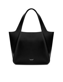Calyste Black