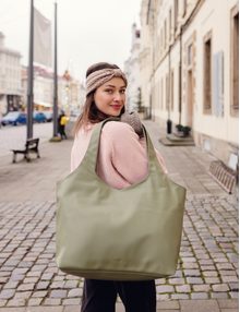 Eileen Beige