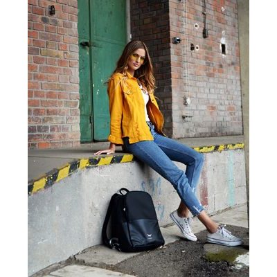 VUCH PHOTOSHOOT BACKSTAGE