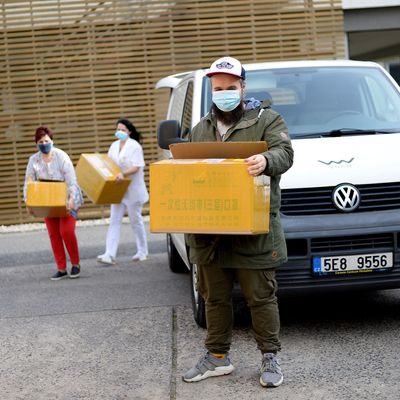 Tým VUCH: Obdivujeme všechny, kteří pomáhají, i my jsme chtěli pomoci