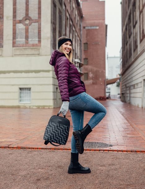 Filipa Monogram Black