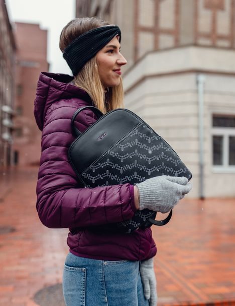 Filipa Monogram Black