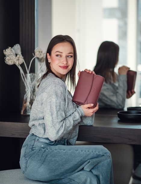 Danita Mini Wine Red