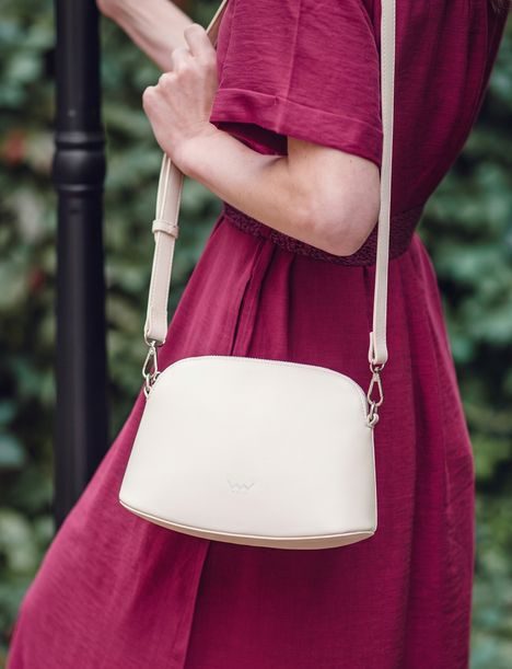 Cara Arco Creme