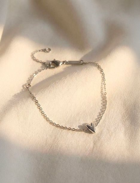 Náramek Amora Silver