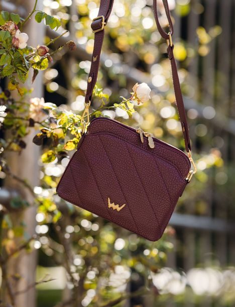 Fossy Belle Wine Red