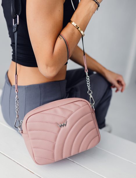 Nelly Pink