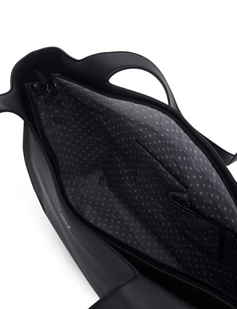 Calyste Black