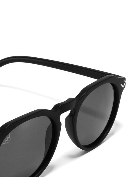 Mitzi V Black
