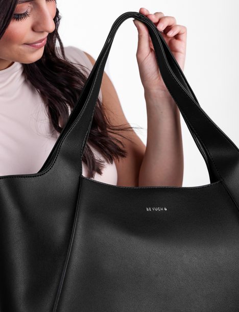 Calyste Black