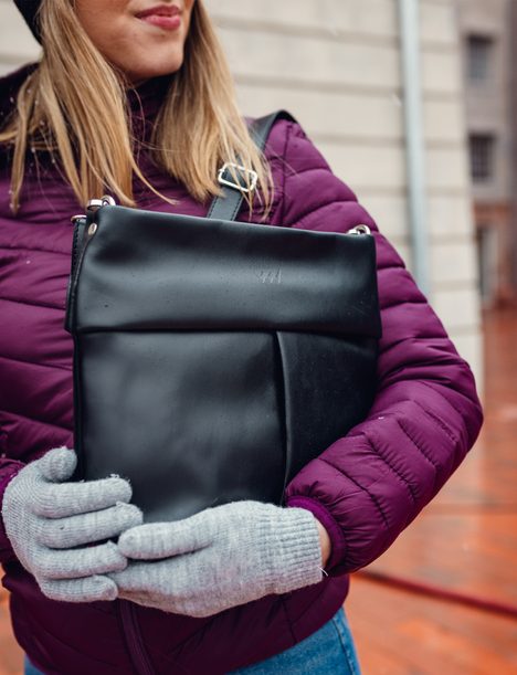 Anila Black