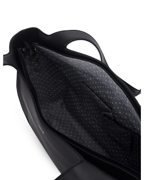 Calyste Black
