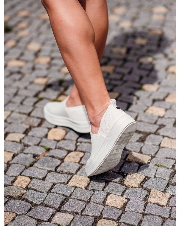 Seraphyn White