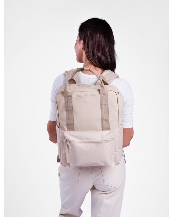 Kees Beige