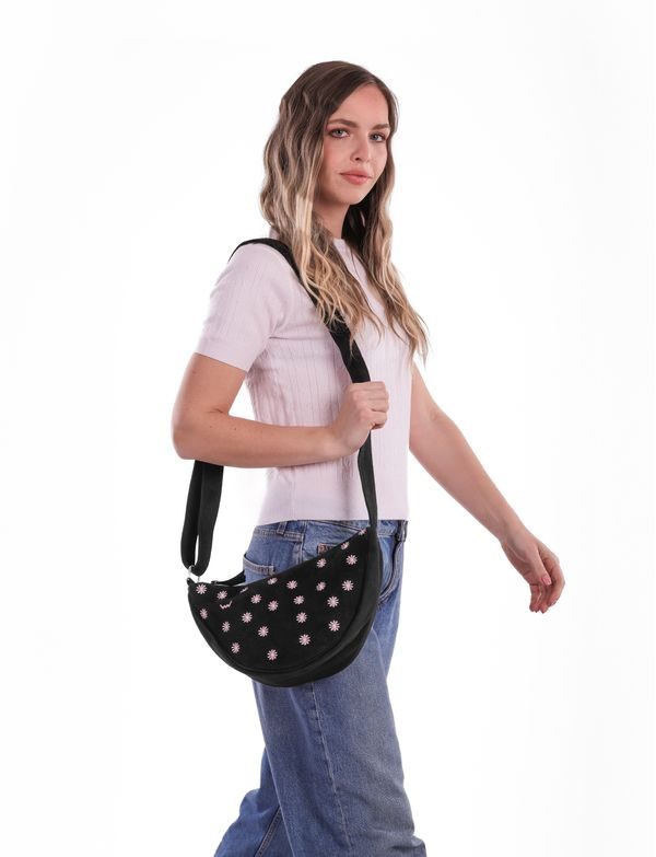 Clorinda Daisy Black