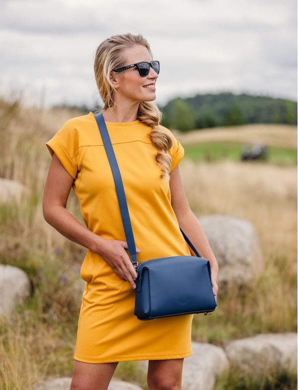 Lison Blue