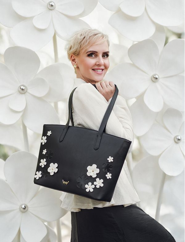 Fleuris Glow Black