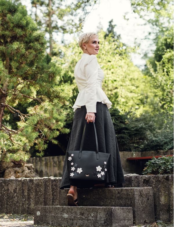 Fleuris Glow Black