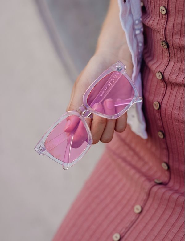 Maveny V Transparent