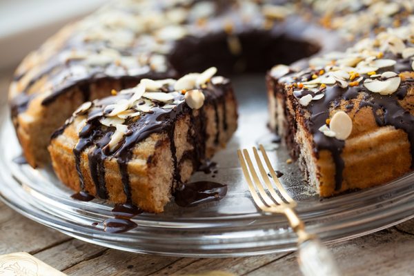 Low Carb dorty a zákusky aneb Pečeme bez mouky a cukru