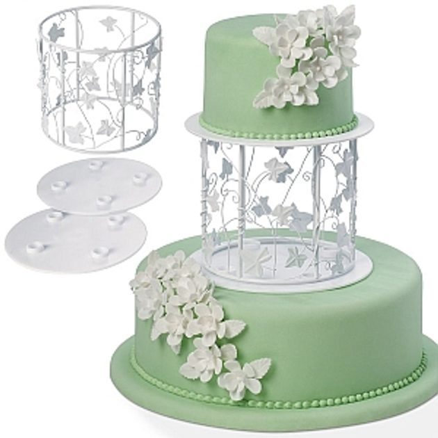 World of Confectioners - Cake separator Grapevine - Wilton - Cake stands -  On the table