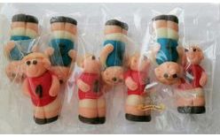 Futbalisti I. – jedlé figúrky na tortu (8 ks)