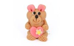 Príležitostná figúrka – svetlohnedý medvedík s ružovým srdiečkom