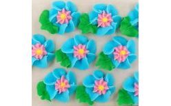 Cukrové dekorácie – veľké kvety na platíčku 1