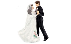 Svatební pár v tanci - svatební figurky na dort