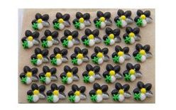 Cukrové ozdoby – kvety na platíčku 11 (30 ks)