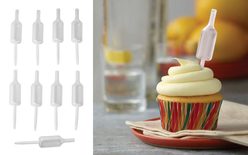 Mini liqueur bottles for cakes and muffins