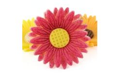 Modelované květy gerbera růžová stříkaná se žlutým středem