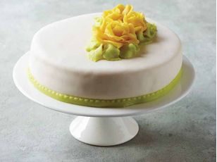 Potahovací hmota sněhově bílá Snow White - mandlová příchuť 1 kg